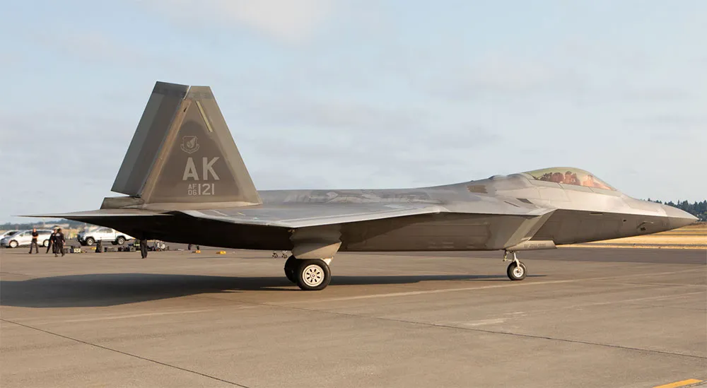 Is the F-22 better than the F-35?